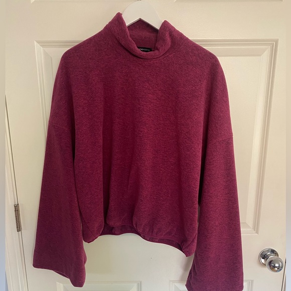 Back East Pullover - Picture 5 of 6